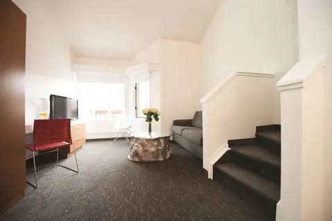Elk & Avenue Hotel in Banff — foto 3