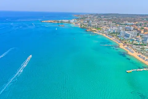 Marlita Hotel Apartments in Παραλίμνι — foto 23