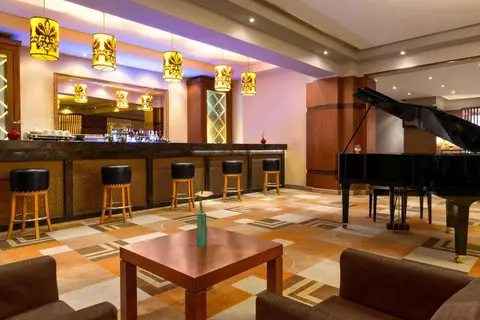 Ramada by Wyndham Sofia City Center in Sofia — foto 5