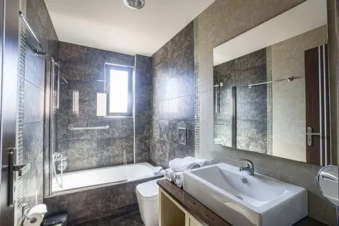 Golden Bay Suites Chania in Chania, foto 13