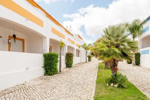 Oasis Beach Apartments in Lagos — foto 4