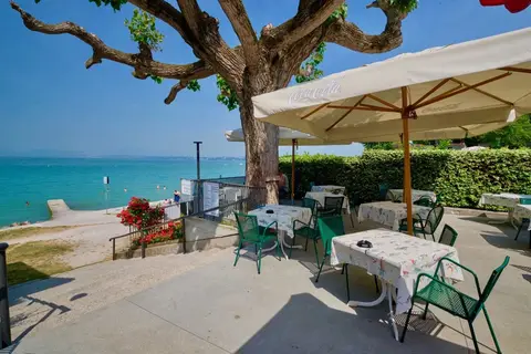 Wien in Peschiera del Garda — foto 2