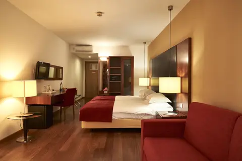 Leziria Parque Hotel in Vila Franca De Xira — foto 2