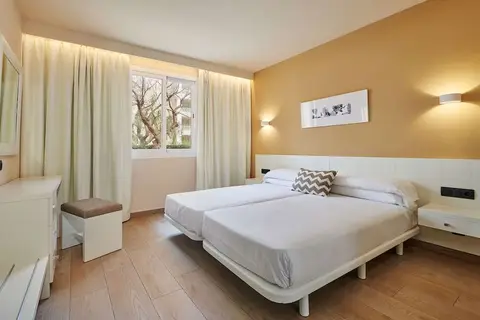 Protur Badia Park Aparthotel in Sant Llorenç des Cardassar, foto 4