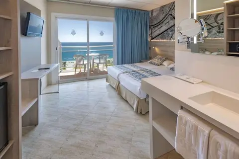 Hotel GHT Maritim in Calella — foto 24