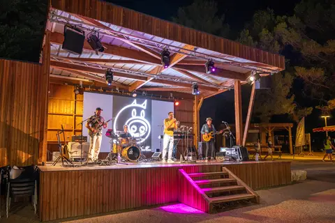 Camping La Farigoulette in Saint-Laurent-du-Verdon — foto 3