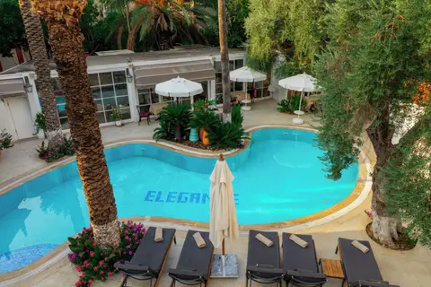 Elegance East Hotel in Muratpaşa — foto 3