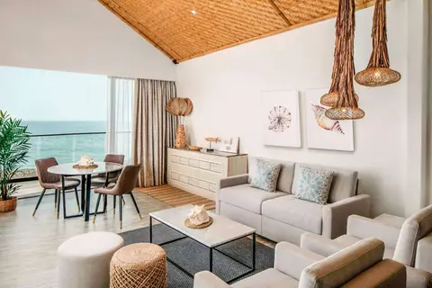 Anantara World Islands Resort in Dubai — foto 11