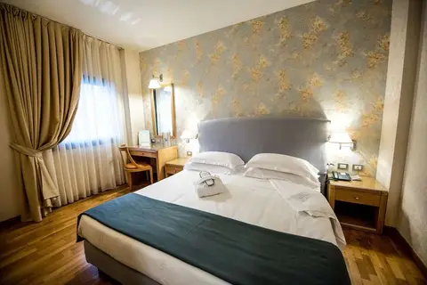 Hotel Touring Carpi in Carpi — foto 2