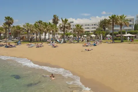 Louis Ledra Beach in Geroskipou — foto 17