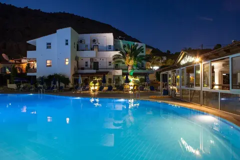 Coliseum Studios & Apartments in Πεύκοι — foto 9