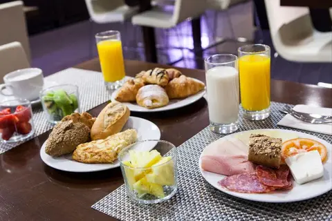 Hotel Diagonal Plaza in Zaragoza — foto 25