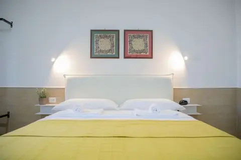 H22 Hotel in Napels, foto 4