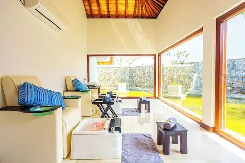 Wattura Resort & Spa in Nainamadama — foto 13