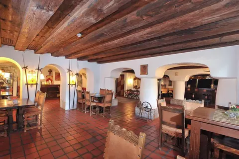 Family Hotel Schloss Rosenegg foto 8