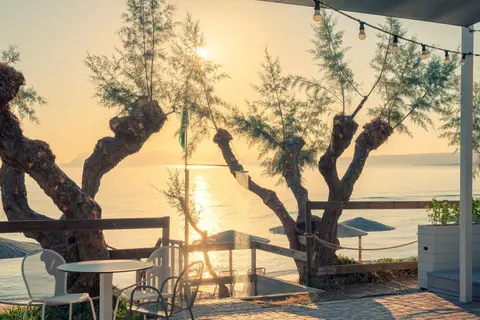 Iolida Beach Hotel in Agia Marina — foto 2
