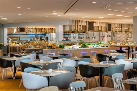 Leonardo Laura Beach & Splash Resort in Paphos, foto 6