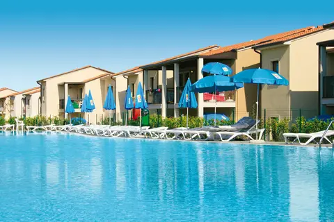Belvedere Village in Castelnuovo del Garda — foto 18