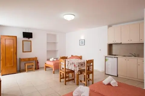 Florance Apartments in Τούρλος — foto 22