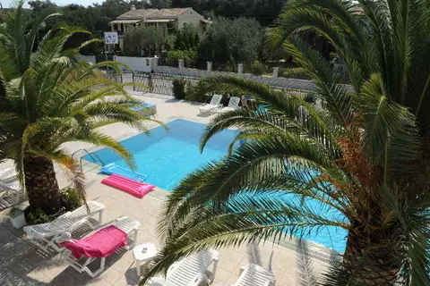 Captain's Studios & Apartments in Δημοτική Ενότητα Λευκιμμαίων — foto 11