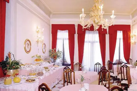 Hotel Villa Stucky in Mogliano Veneto — foto 13