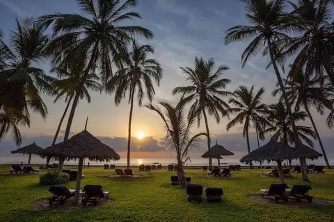 Neptune Paradise Beach Resort & Spa in Kasemeni ward — foto 7