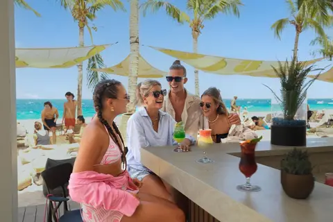 Papagayo Beach Hotel in Willemstad — foto 30
