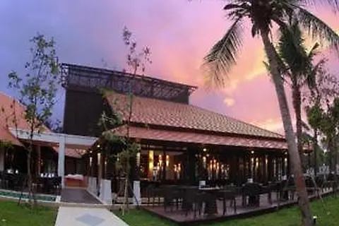 SALA Phuket Mai Khao Beach Resort in ศรีสุนทร — foto 15