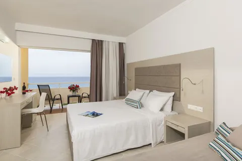 Sunshine Rhodes in Ialysos — foto 6