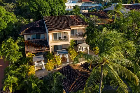 El Jardin Del Eden in Tamarindo