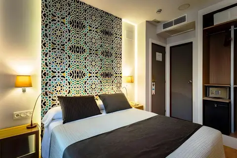 Hotel Comfort Dauro 2 in Granada — foto 11