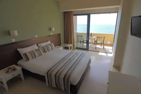 Horizon Beach in Πλακιάς — foto 4