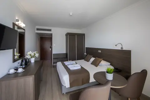 Kapetanios Limassol Hotel in Limassol — foto 25