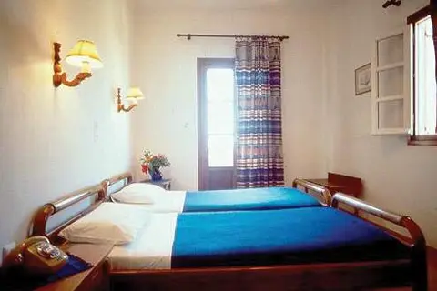 Kamari Hotel in Πλατύς Γιαλός — foto 15
