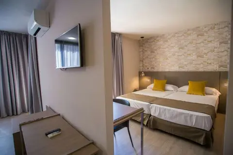 Marbella Inn Aparthotel in Marbella — foto 17