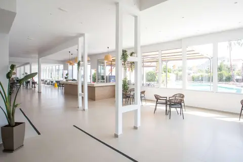 Lime Hotel in Φαληράκι — foto 7
