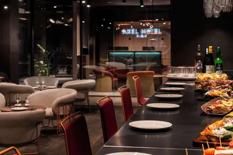 Axel Hotel in Bilbao — foto 27