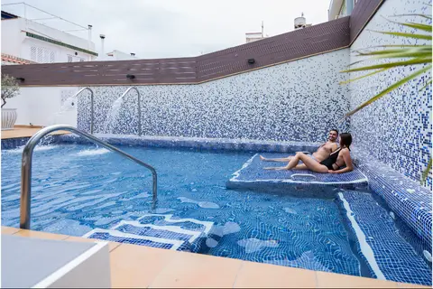 Neptuno Hotel & Spa in Calella — foto 13