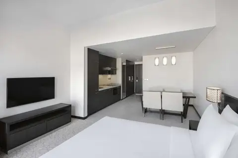 Hyatt Place Dubai Jumeirah Hotel & Residences in Dubai — foto 13