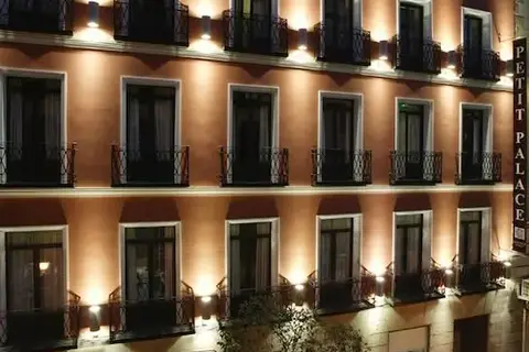 Hotel Petit Palace Tres Cruces in Madrid — foto 20