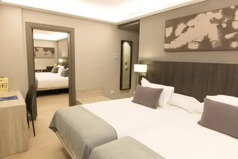 Hotel Cruz de la Victoria in Siero — foto 6