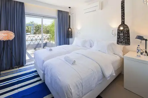 Costa d'Oiro Ambiance Village in Lagos — foto 24