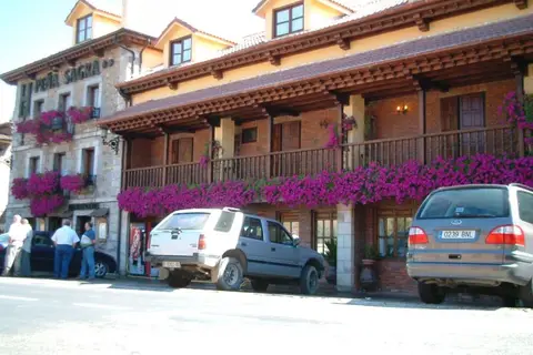 Hosteria Peña Sagra in Cillorigo de Liébana — foto 4