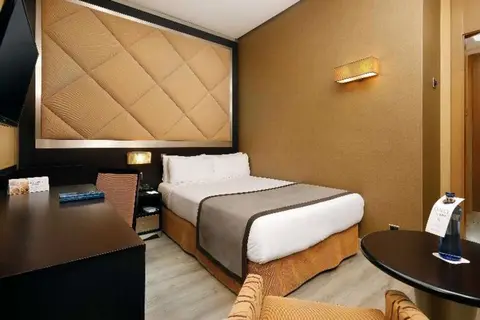 hcc st. moritz in Barcelona — foto 2