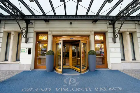 Grand Visconti Palace in Milaan, foto 2