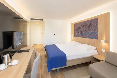 Medora Auri Family Beach Resort in Podgora — foto 28