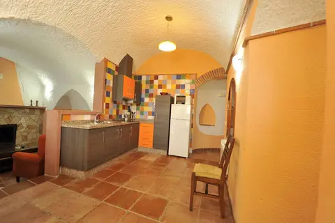 Cuevas La Granja in Benalúa — foto 3