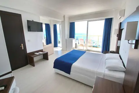 Hotel Arora in Kuşadası — foto 4