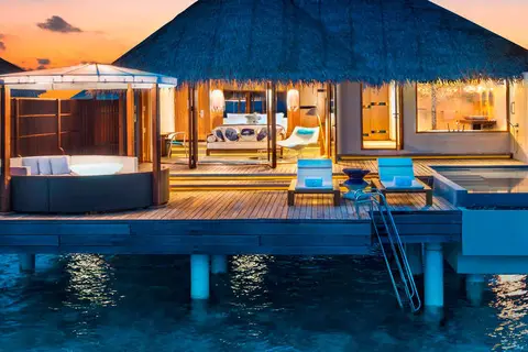 W Maldives in Stores — foto 14