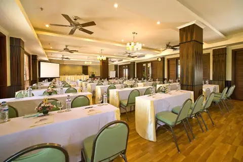 New Kuta Hotel by LORIN in Kuta Selatan — foto 9